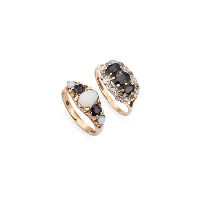 Lot 641 - TWO 9 CARAT GOLD RINGS