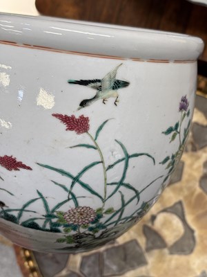 Lot 633 - A CHINESE FAMILLE ROSE PORCELAIN JARDINIÈRE