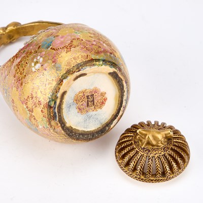 Lot 132 - A JAPANESE SATSUMA KORO AND COVER