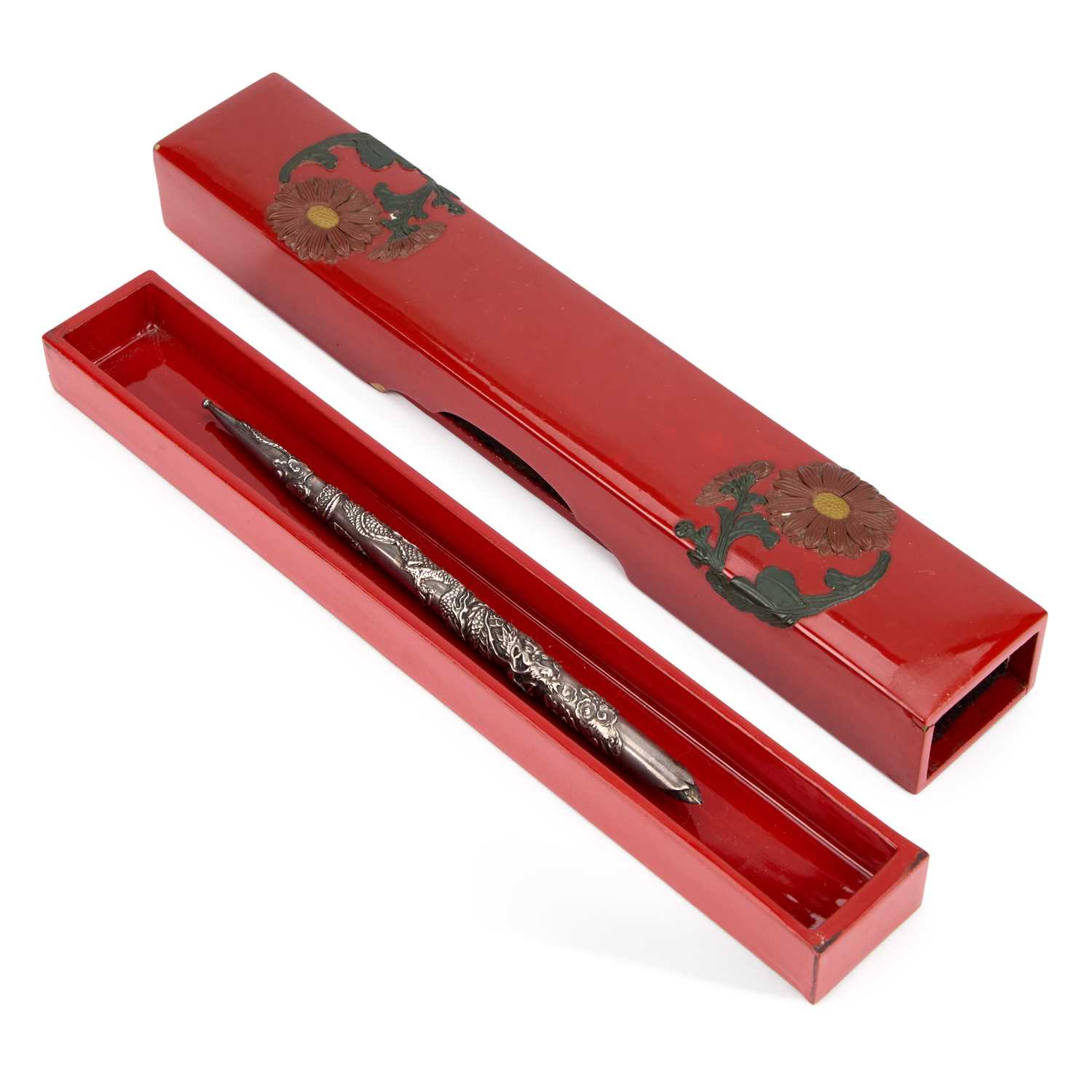 Lot 211 - A FINE JAPANESE RED LACQUER PEN BOX