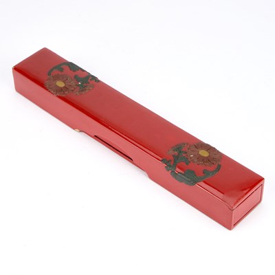 Lot 211 - A FINE JAPANESE RED LACQUER PEN BOX