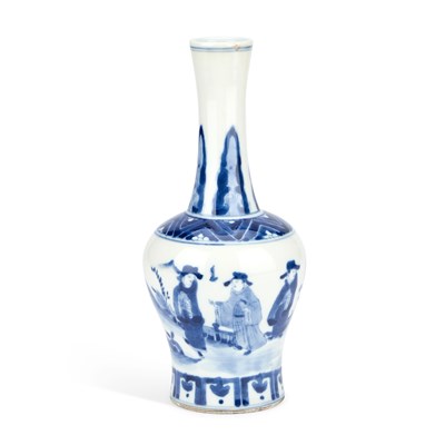 Lot A CHINESE BLUE AND WHITE PORCELAIN VASE
