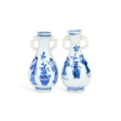 Lot A SMALL PAIR OF CHINESE BLUE AND WHITE PORCELAIN TWO-HANDLED VASES