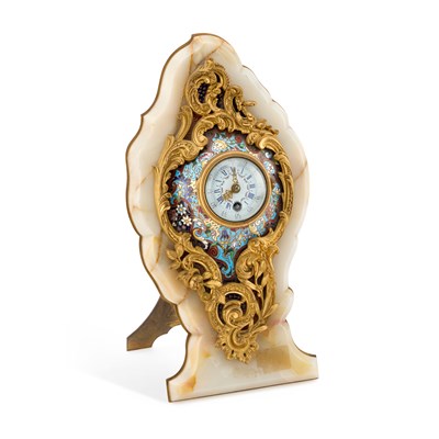 Lot 948 - A FINE FRENCH CHAMPLEVÉ ENAMEL STRUT CLOCK