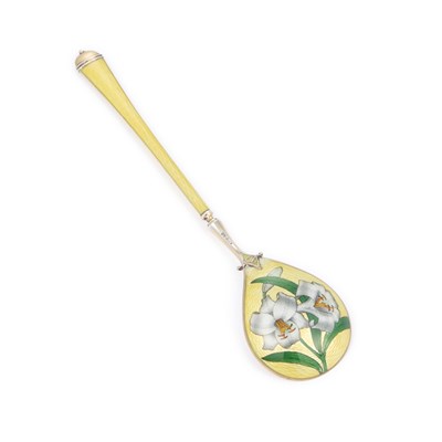 Lot 303 - AN EARLY 20TH CENTURY NORWEGIAN SILVER AND YELLOW GUILLOCHÉ ENAMEL SPOON