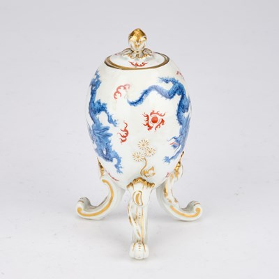 Lot 100 - A MEISSEN 'DRAGON' VASE AND COVER