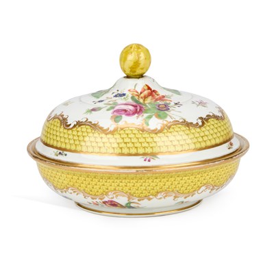 Lot A VIENNA PORCELAIN TUREEN AND COVER