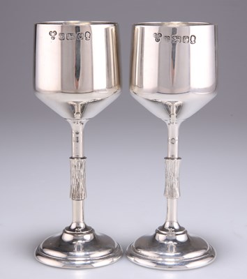 Lot 1487 - A PAIR OF ELIZABETH II SILVER GOBLETS