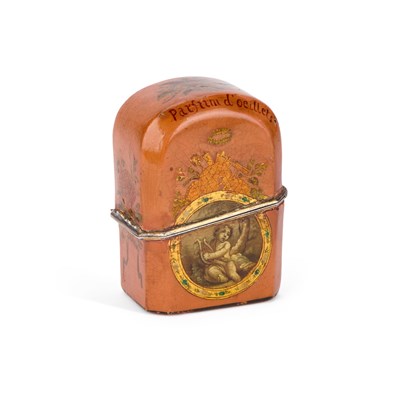 Lot 740 - AN 18TH CENTURY VERNIS MARTIN SCENT BOTTLE CASE
