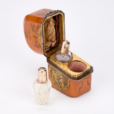 Lot 740 - AN 18TH CENTURY VERNIS MARTIN SCENT BOTTLE CASE