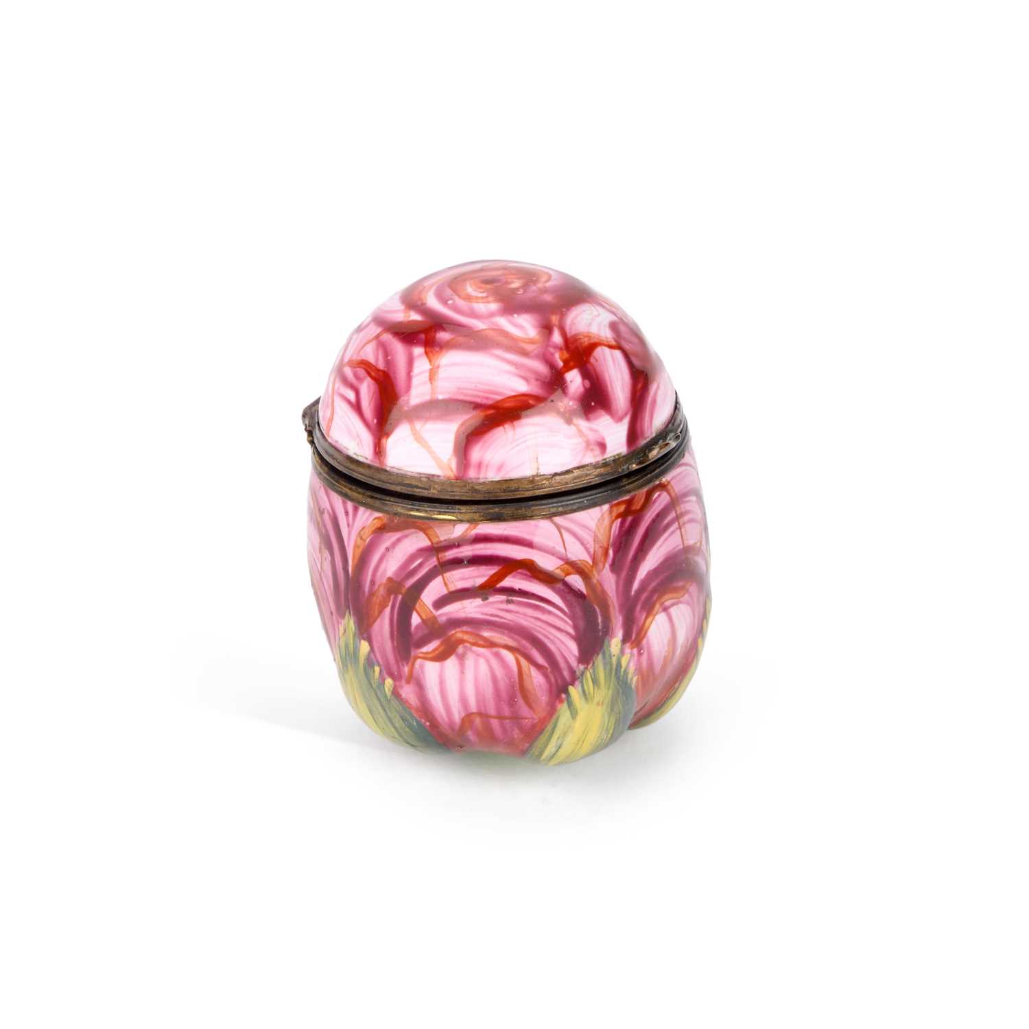 Lot 762 - A RARE ENGLISH ENAMEL BOX OR BONBONNIÈRE