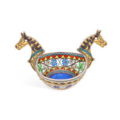 Lot 304 - A NORWEGIAN SILVER-GILT AND PLIQUE-À-JOUR ENAMEL KOVSCH