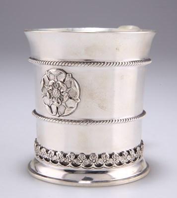 Lot 1467 - A GEORGE V SILVER MUG