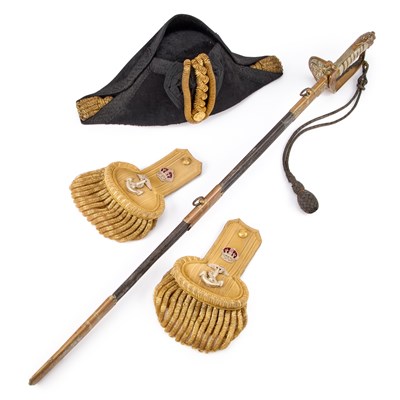Lot 39 - AN EARLY 20TH CENTURY NAVAL OFFICERS SWORD, BOXED BICORN HAT, BOXED EPAULETTES AND SWORD BELT