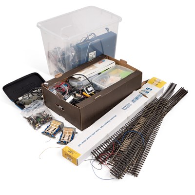 Lot 56 - A LARGE COLLECTION OF MODEL RAILWAY TRACK AND ELECTRICS