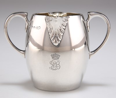 Lot 1398 - A VICTORIAN SILVER DOUBLE-LIPPED CREAM JUG