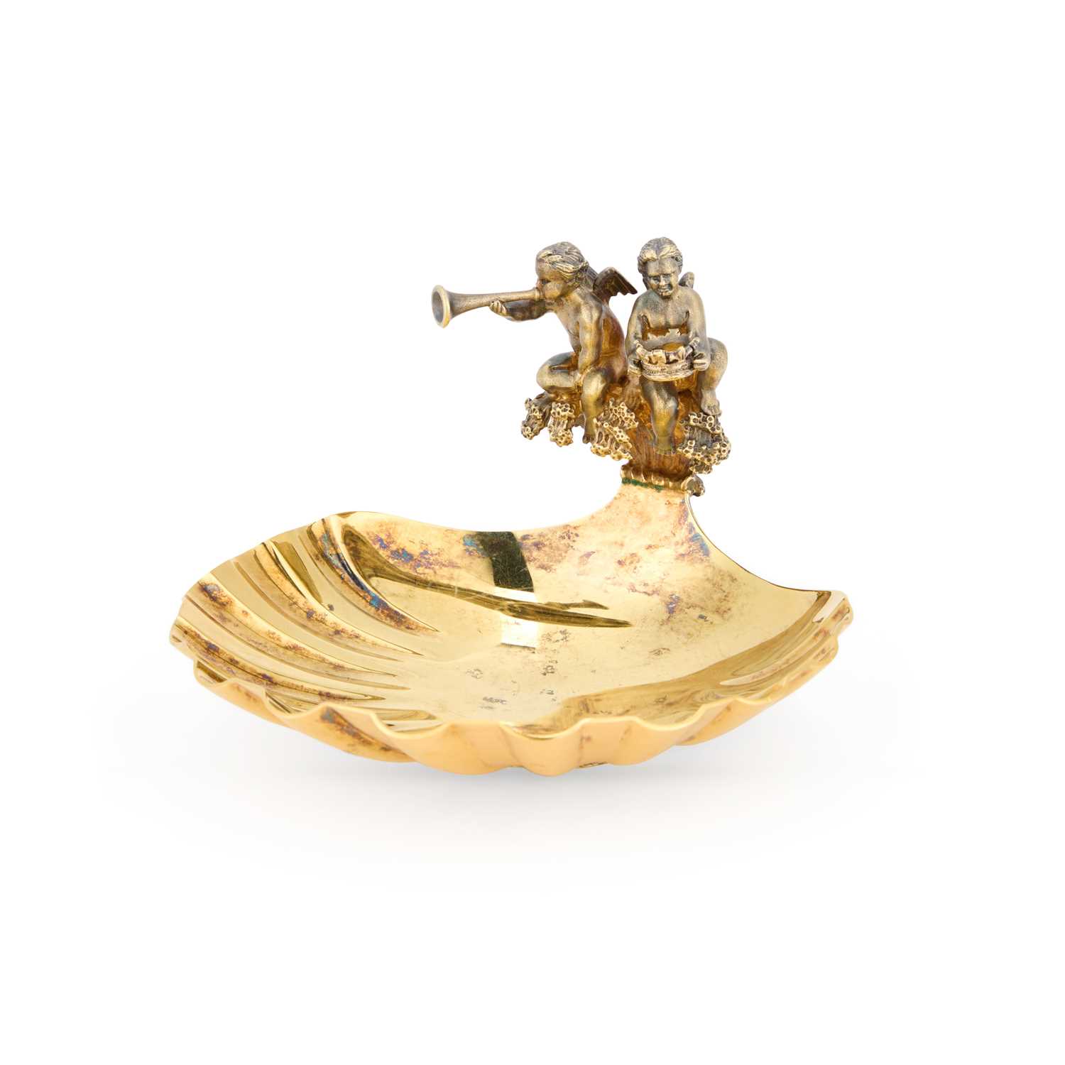 Lot 461 - AN ELIZABETH II SILVER-GILT SHELL-FORM DISH
