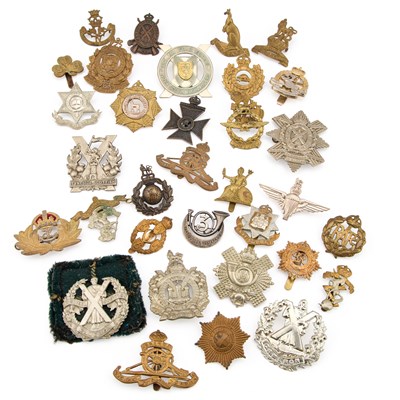 Lot 37 - A COLLECTION OF MILITARY CAP BADGES