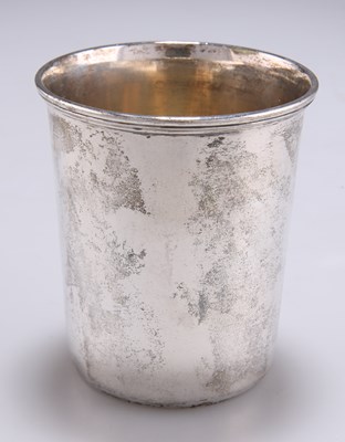 Lot 1036 - AN EARLY 19TH CENTURY RUSSIAN SILVER BEAKER