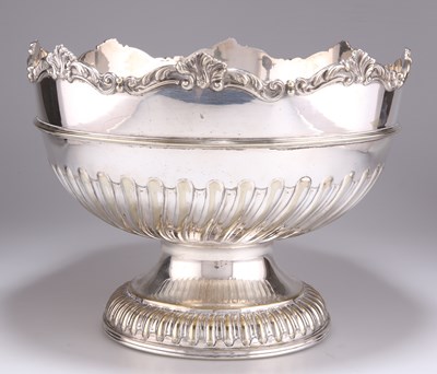 Lot 1010 - A LATE 19TH CENTURY LARGE SILVER-PLATED BOWL