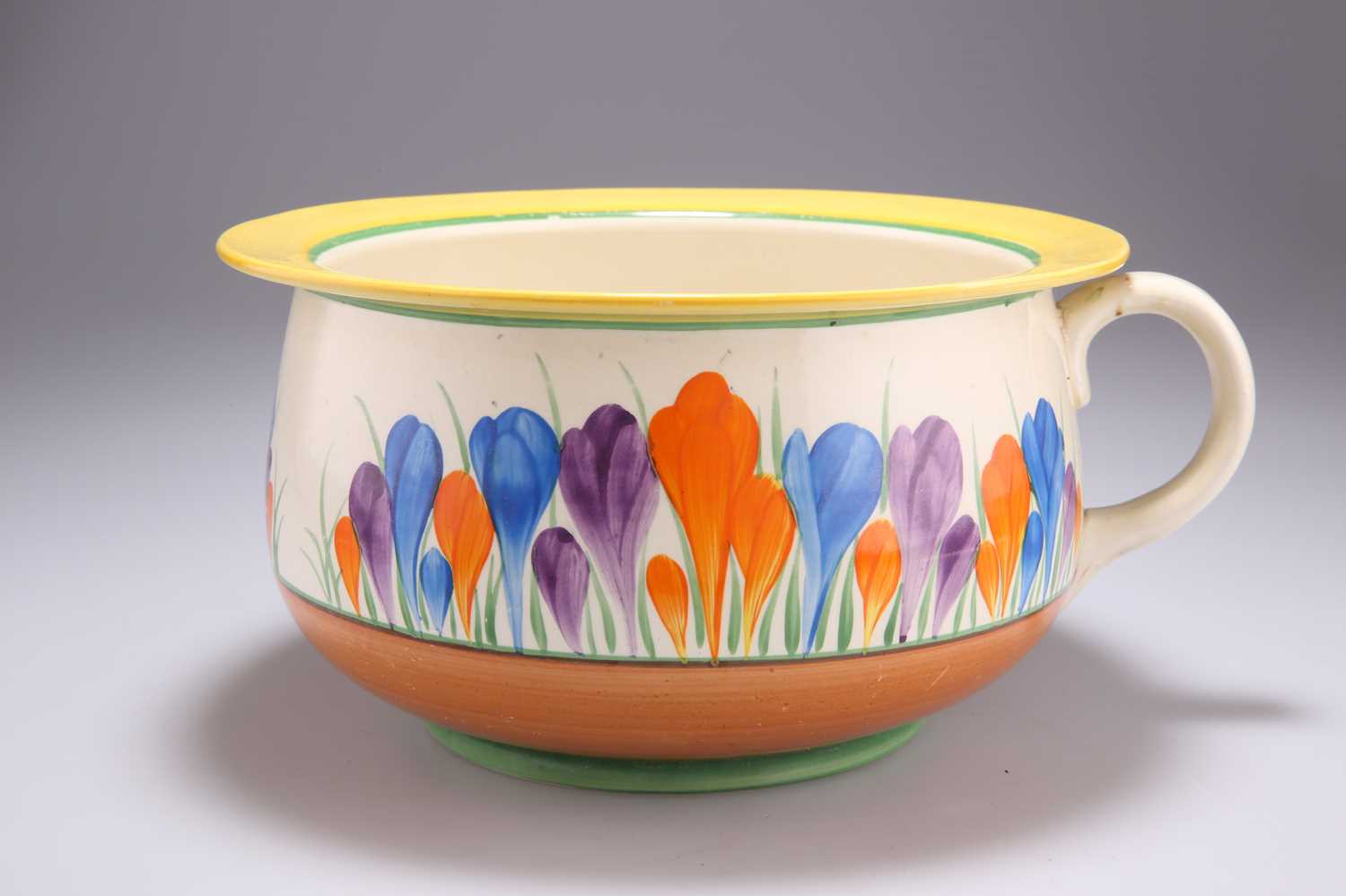 Lot 114 - A CLARICE CLIFF BIZARRE CROCUS PATTERN CHAMBER POT