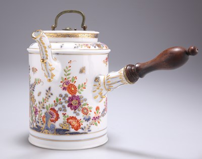 Lot 106 - A MID-18TH CENTURY MEISSEN CHOCOLATE POT