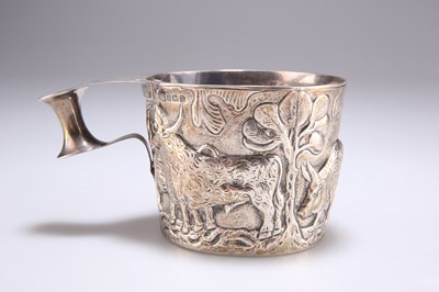 Lot 1217 - A GEORGE V CAST SILVER REPLICA OF ONE OF THE GREEK VAPHEIO CUPS