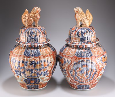 Lot 228 - A LARGE PAIR OF JAPANESE IMARI VASES, 19TH CENTURY