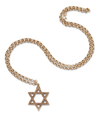 Lot 1506 - A 9 CARAT GOLD STAR OF DAVID PENDANT ON A BELCHER LINK CHAIN