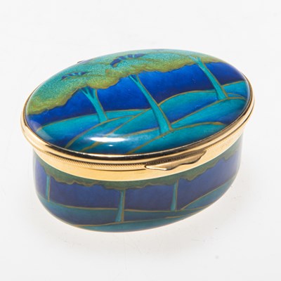 Lot 175 - MOORCROFT ENAMELS, A MOONLIT BLUE TRINKET BOX