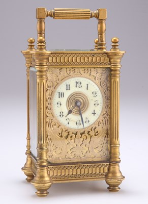 Lot 404 - A 19TH CENTURY FRENCH BRASS CARRIAGE CLOCK