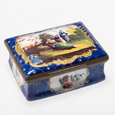 Lot 305 - A BILSTON ENAMEL TABLE BOX