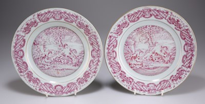 Lot 192 - A PAIR OF CHINESE PUCE-DECORATED 'EUROPEAN-SUBJECT' PLATES