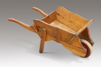 Lot 467 - AN EDWARDIAN PINE CHILD'S WHEELBARROW