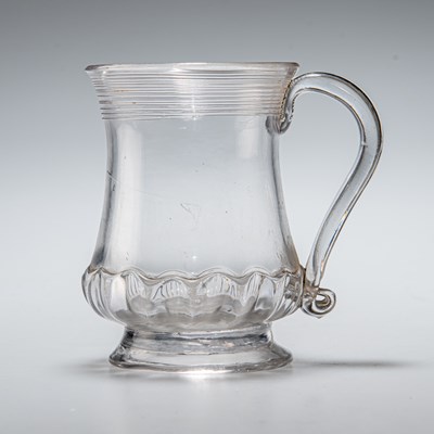 Lot 39 - AN 18TH CENTURY GLASS MUG
