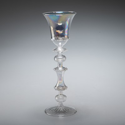 Lot 9 - A FAÇON DE VENISE WINE GLASS