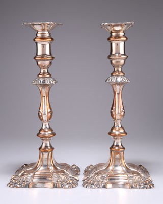 Lot 1010 - A PAIR OF GEORGE III OLD SHEFFIELD PLATE CANDLESTICKS