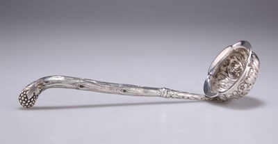 Lot 1082 - A GEORGE IV SCOTTISH SILVER TODDY LADLE