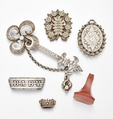 Lot 1603 - FIVE VICTORIAN BROOCHES