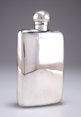 Lot 1155 - A LARGE GEORGE V SILVER HIP FLASK