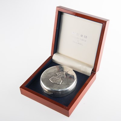 Lot 1124 - HORATIO NELSON INTEREST: AN ELIZABETH II SILVER BOX