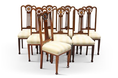 Lot 628 - A SET OF EIGHT ARTS AND CRAFTS STYLE INLAID MAHOGANY DINING CHAIRS