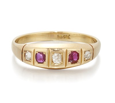 Lot 1627 - A LATE VICTORIAN RUBY AND DIAMOND RING