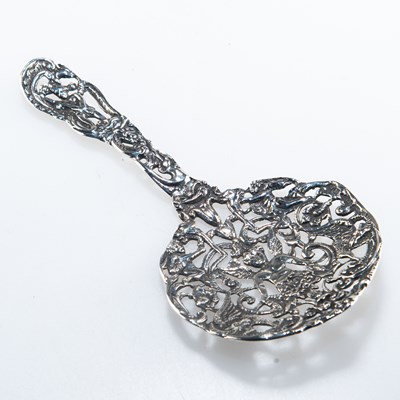 Lot 1241 - A LATE VICTORIAN SILVER SERVING SPOON