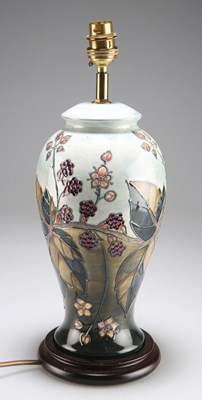 Lot 120 - A MOORCROFT 'BRAMBLE' PATTERN TABLE LAMP