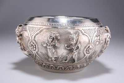 Lot 1347 - AN ANGLO-INDIAN SILVER BOWL