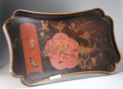 Lot 446 - A CHINOISERIE LACQUER TRAY, LATE 19TH CENTURY