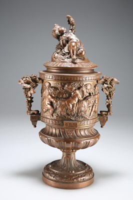 Lot 294 - A LATE 19TH CENTURY FRENCH BRONZE URN, IN THE MANNER OF CLODION