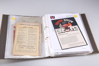 Lot 274 - MANCHESTER UNITED 1957-58 FOOTBALL PROGRAMMES