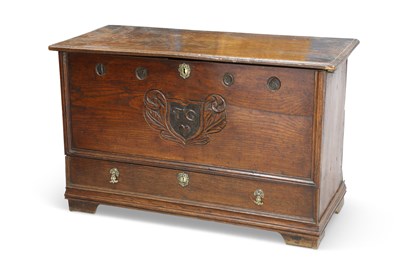 Lot 579 - AN 18TH CENTURY ELM AND OAK MULE CHEST